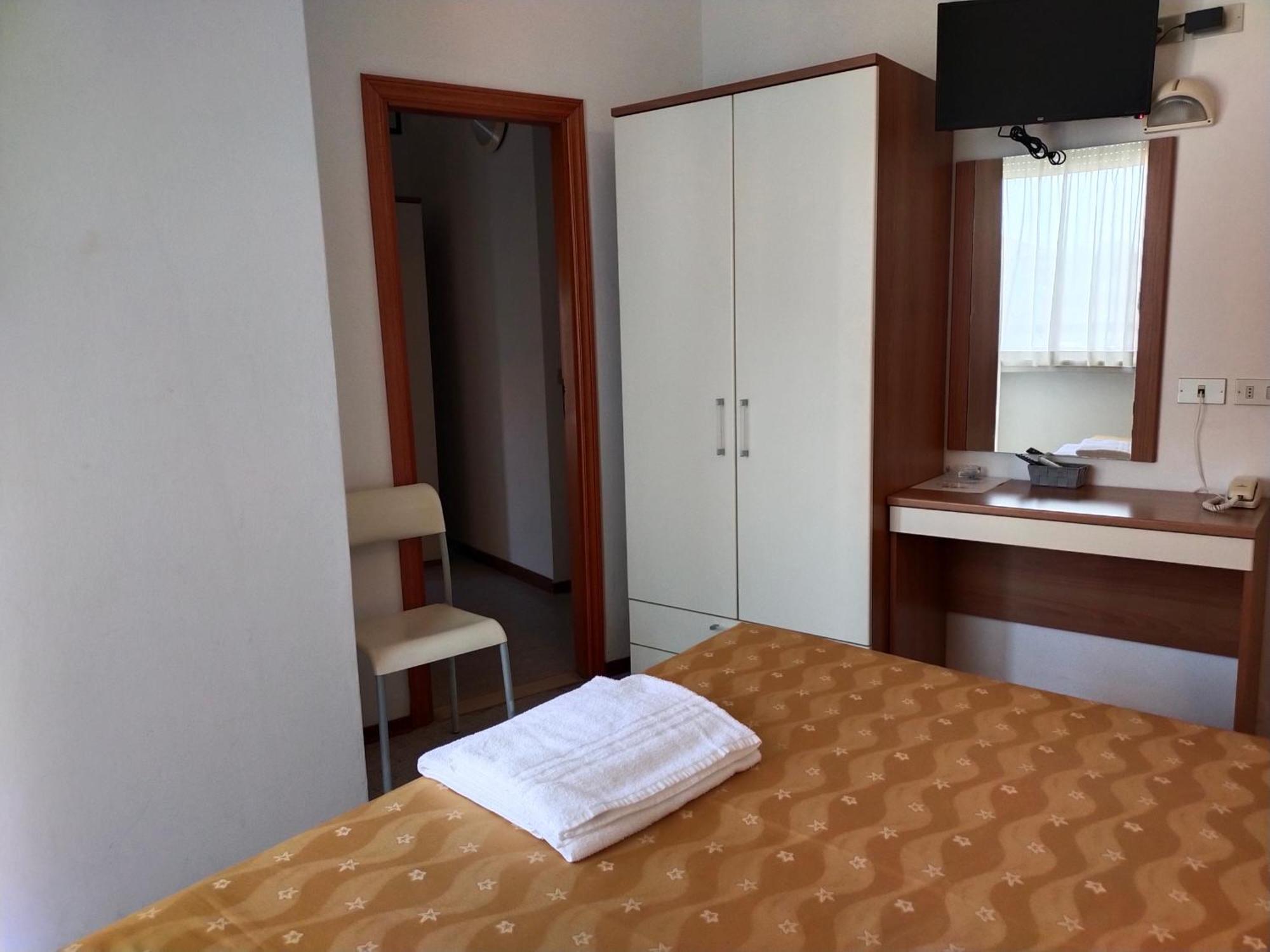 Hotel Goldene Rose Rimini Eksteriør billede