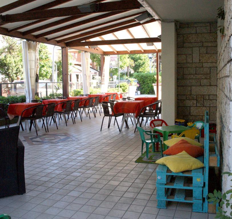 Hotel Goldene Rose Rimini Eksteriør billede