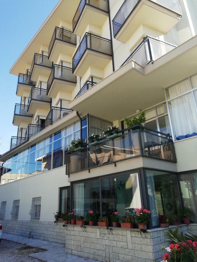 Hotel Goldene Rose Rimini Eksteriør billede